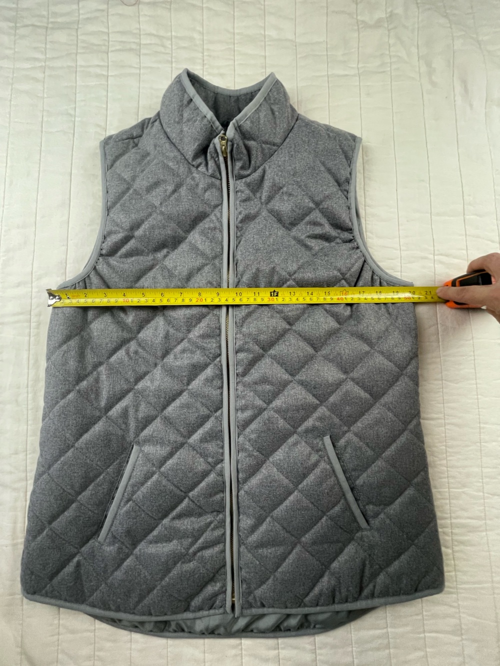 Old Navy Quilted Gray Lightweight Sleeveless Zip Vest Large Tall - Picture 4 of 8
